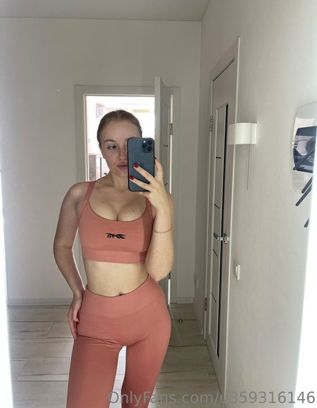 ashley boob erotic model pics