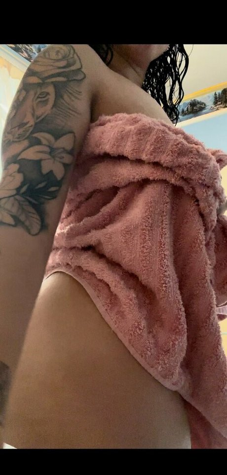 thebrattt26 adult actress picture