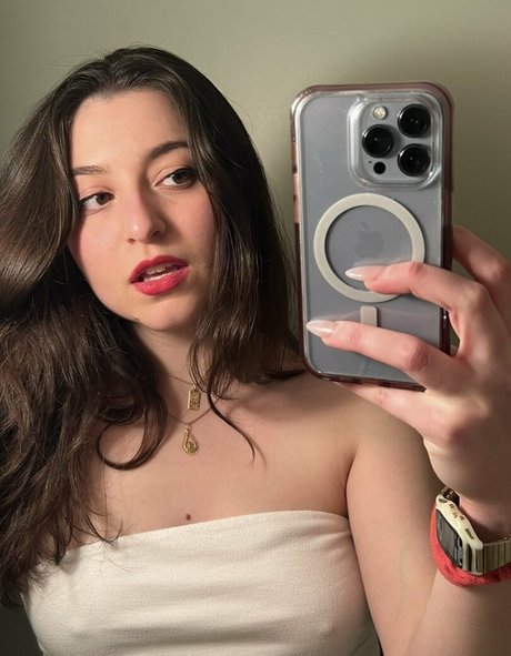 Girth Brooks art star gallery