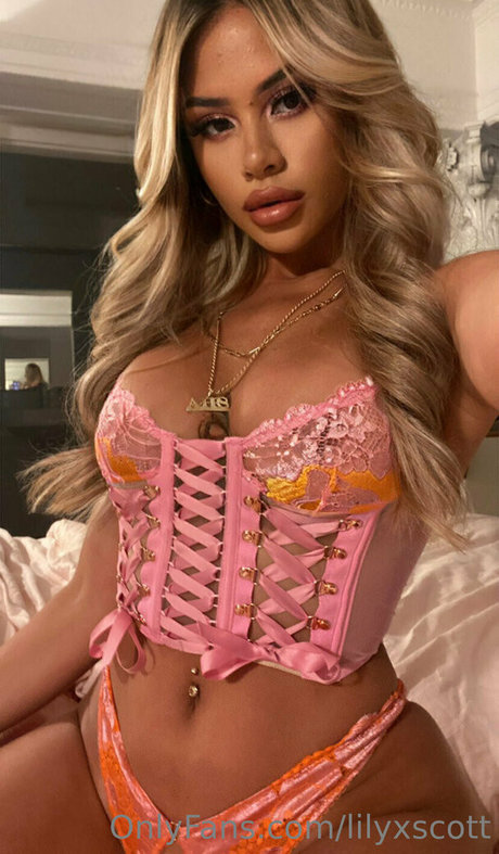 lilyxscott model adult gallery