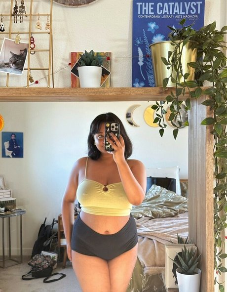 spookyshah pornstar nude photo