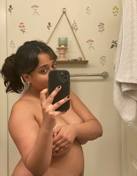 spookyshah star nude gallery