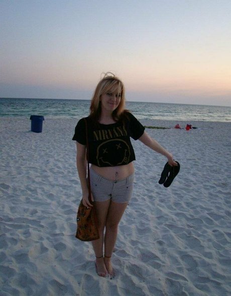 niveousnsfw pretty actress image