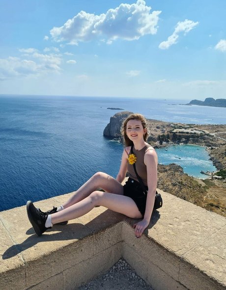 Tegan Josie beautiful model pic