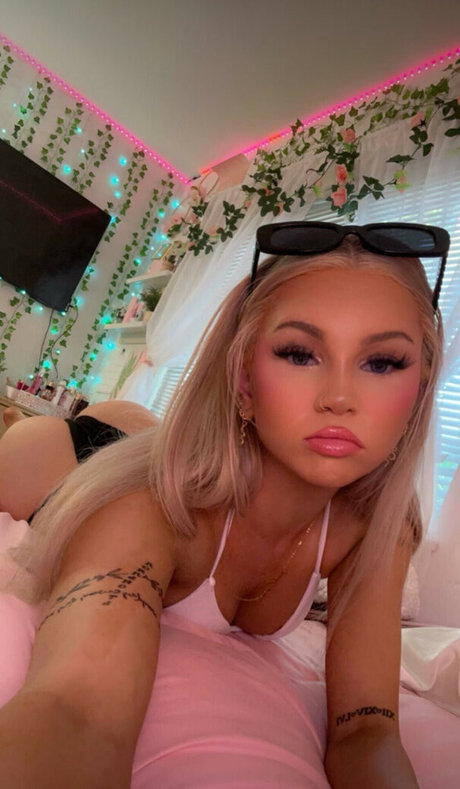 pinkprincesspolina beautiful pornstar pics