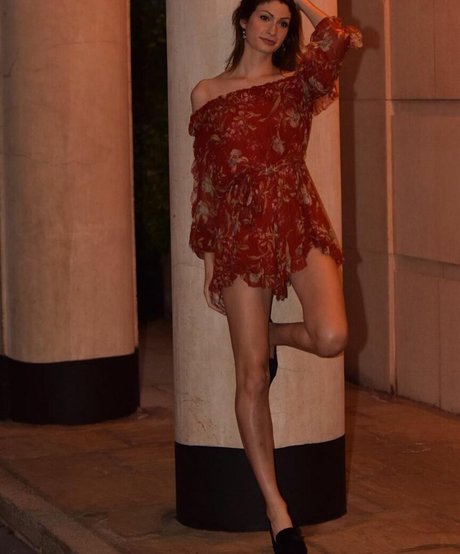 Kimberly Apasara Thomas naked star galleries