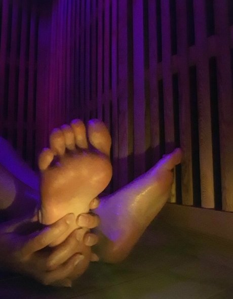 babylunafoot1 model exclusive pictures