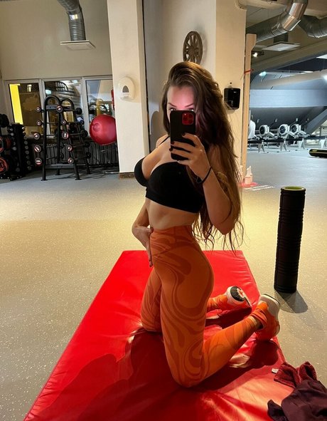 Funtikingym sexy pornstar pictures