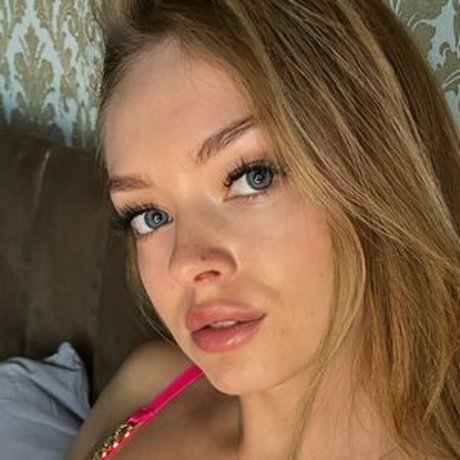 Teen Mia best pornstar img