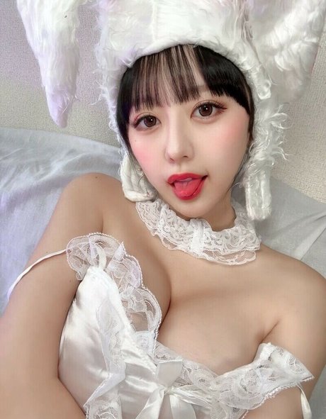 mina pochico model porn picture