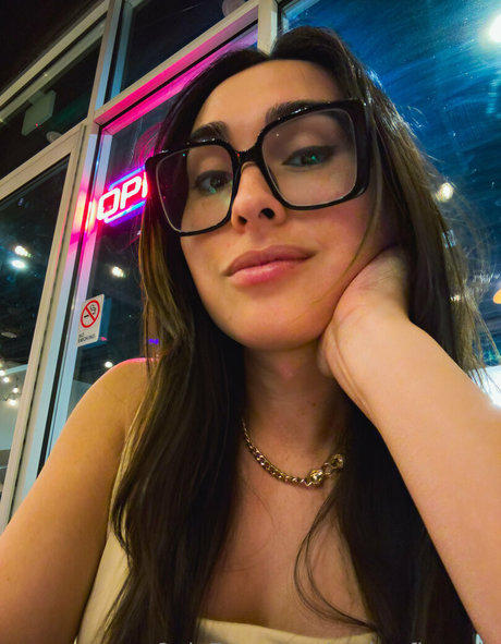 lips onlyfans porn image