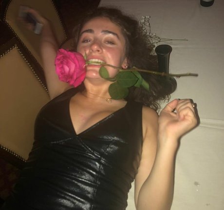 Rachel Sennott pornstar sexy gallery