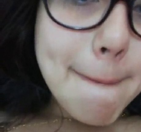 Sweet Bb model pretty pics