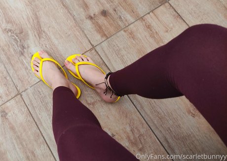 scarletbunnyy hd actress pictures