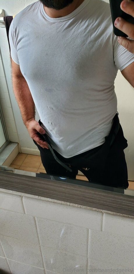 beardedgeeky pornstar erotic pics