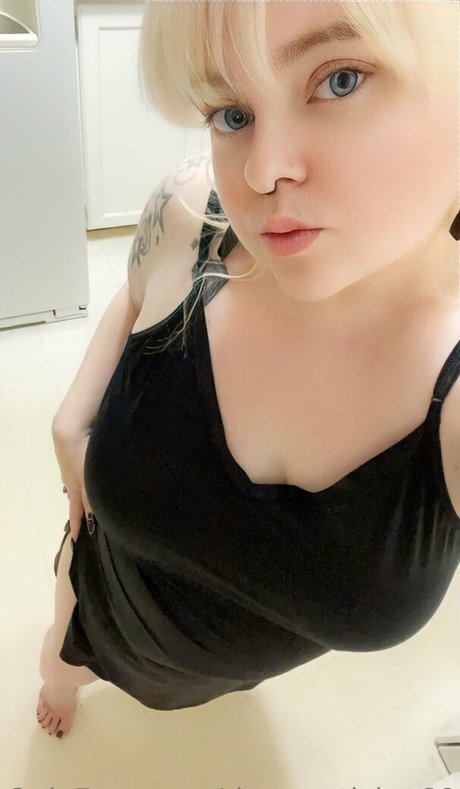 tinymortician89 pornstar top photos