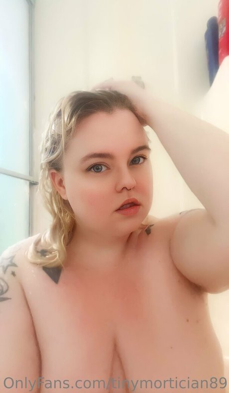 tinymortician89 pornstar top pics