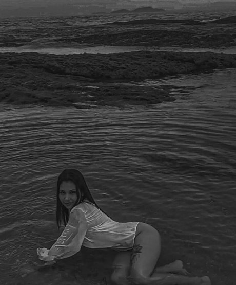 yaa fonseca star naked picture