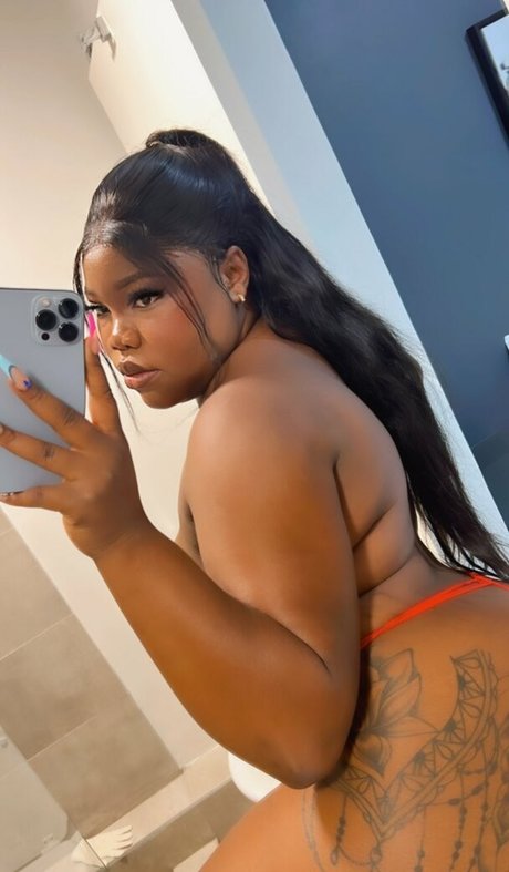 Wandi Ndlovu pornstar pic