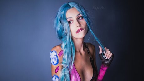 Wolffix model sexy pictures