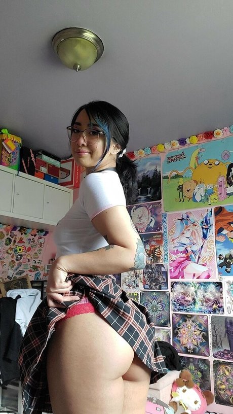 pisssbabyy naked pornstar image