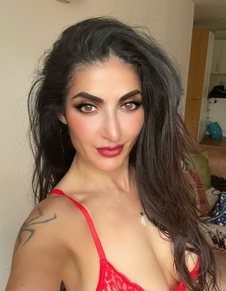 Hottash33 xxx actress pic