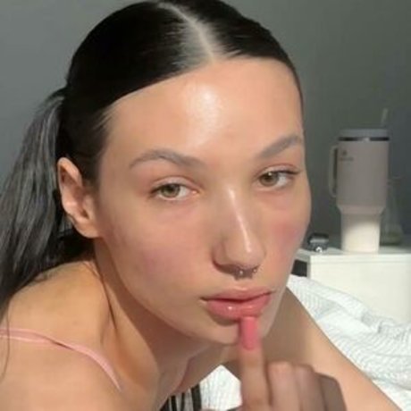 Sabrinasnoww model beautiful archive