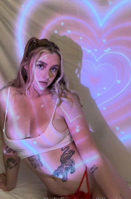 liltaybae star high quality picture