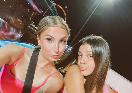 PlaymateSashaVIP erotic actress pic