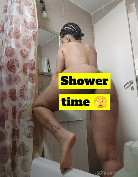 zeventhsunzet star high quality pic