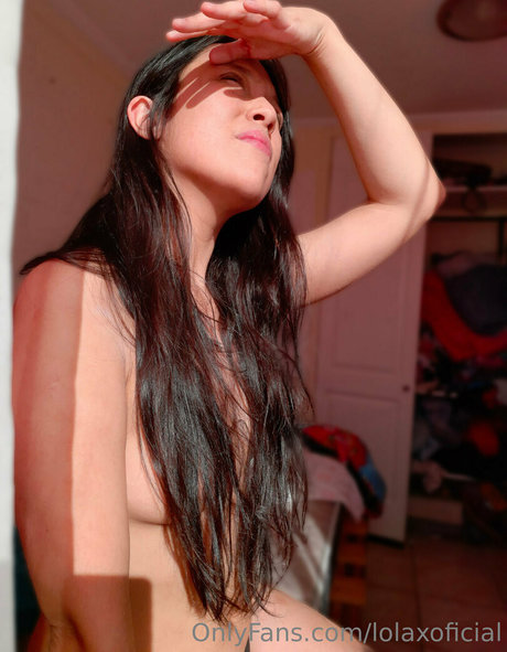 lolaxoficial adult actress images