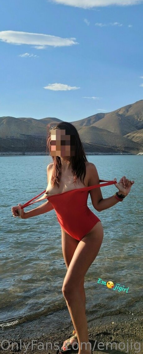 emojigirl1984 nudes actress photo