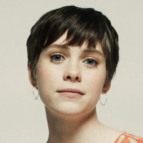 Sophia Lillis pornographic star galleries