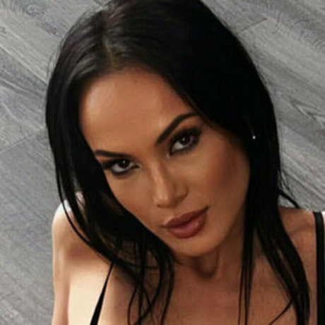 laraharts sexy model photos