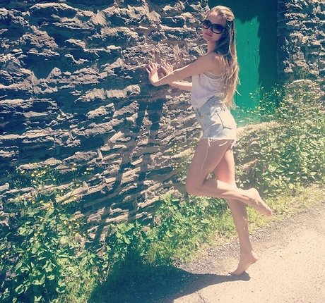 Zandi Holup pornstar erotic pic