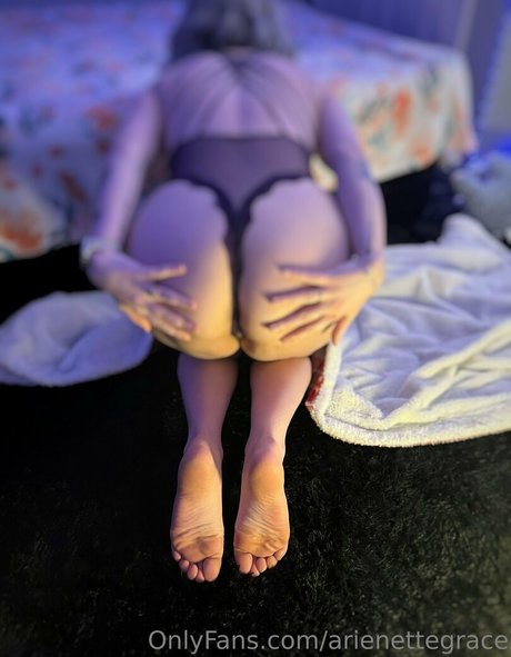 arienettegrace high quality model photo