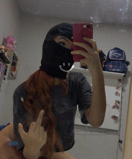 Nessa Olliver model pornographic photo