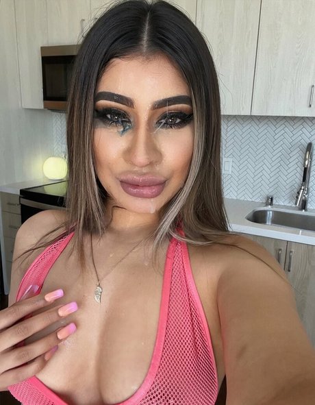 Mila Milkshake best star pics