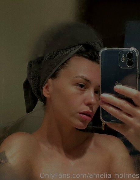 amelia holmes perfect actress archive