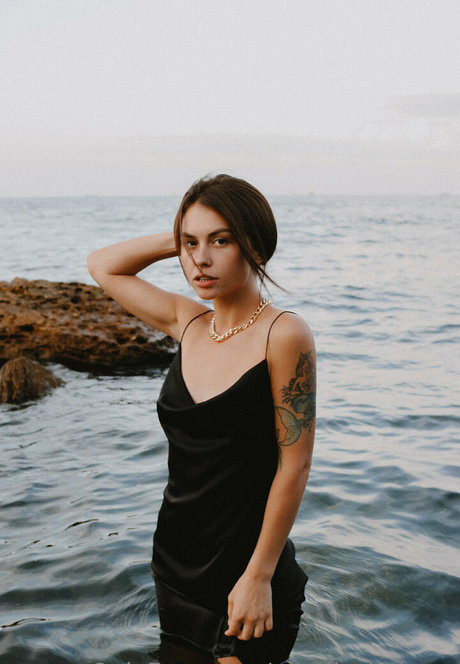 amelia holmes erotic model images