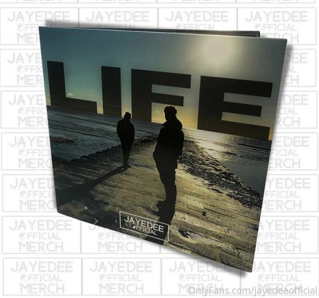 jayedeeofficial nudes actress pics