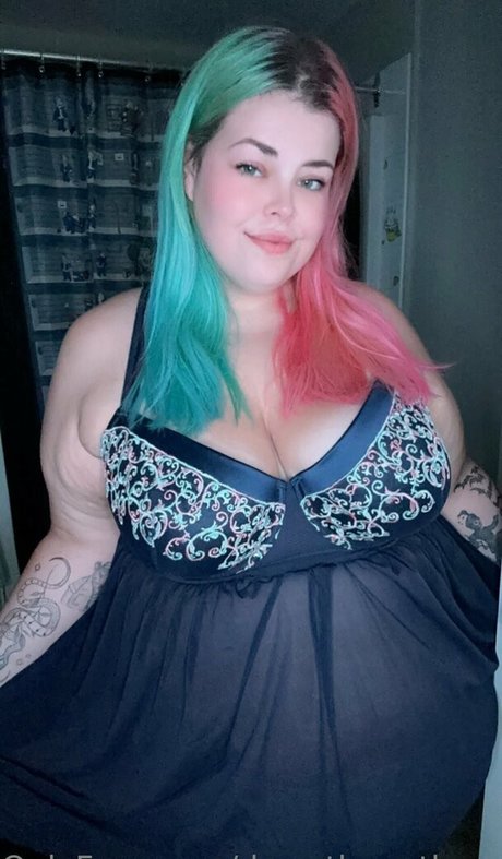 dawnthepothead beautiful model pics