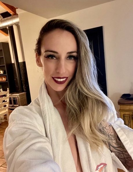 marsfoxxx Profile pic