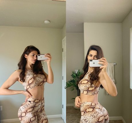 lylastonefree star erotic photos