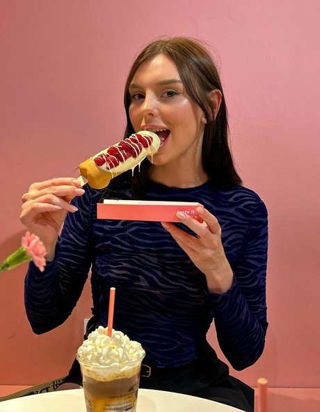 emyraine hot star galleries