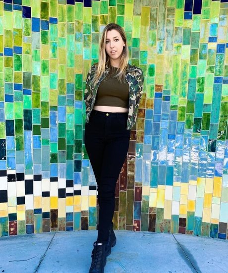 Abigail Cristea hd actress archive