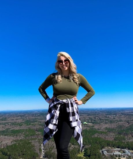 Abigail Cristea free model pic