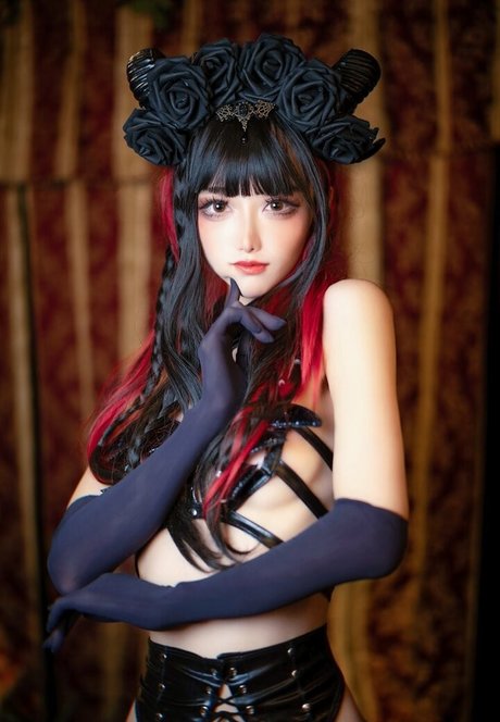 Saki Castle pretty actress archive