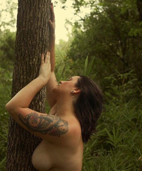 Christian Stout naked star pics