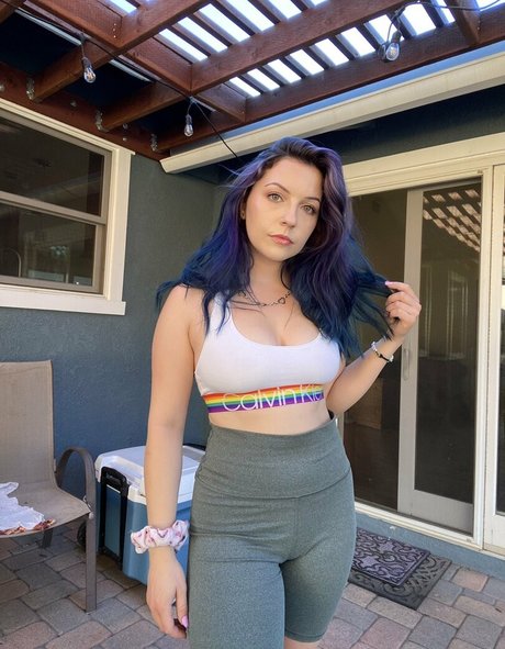 validationneeded pretty model pics